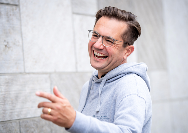 Über Thomas Saßerath